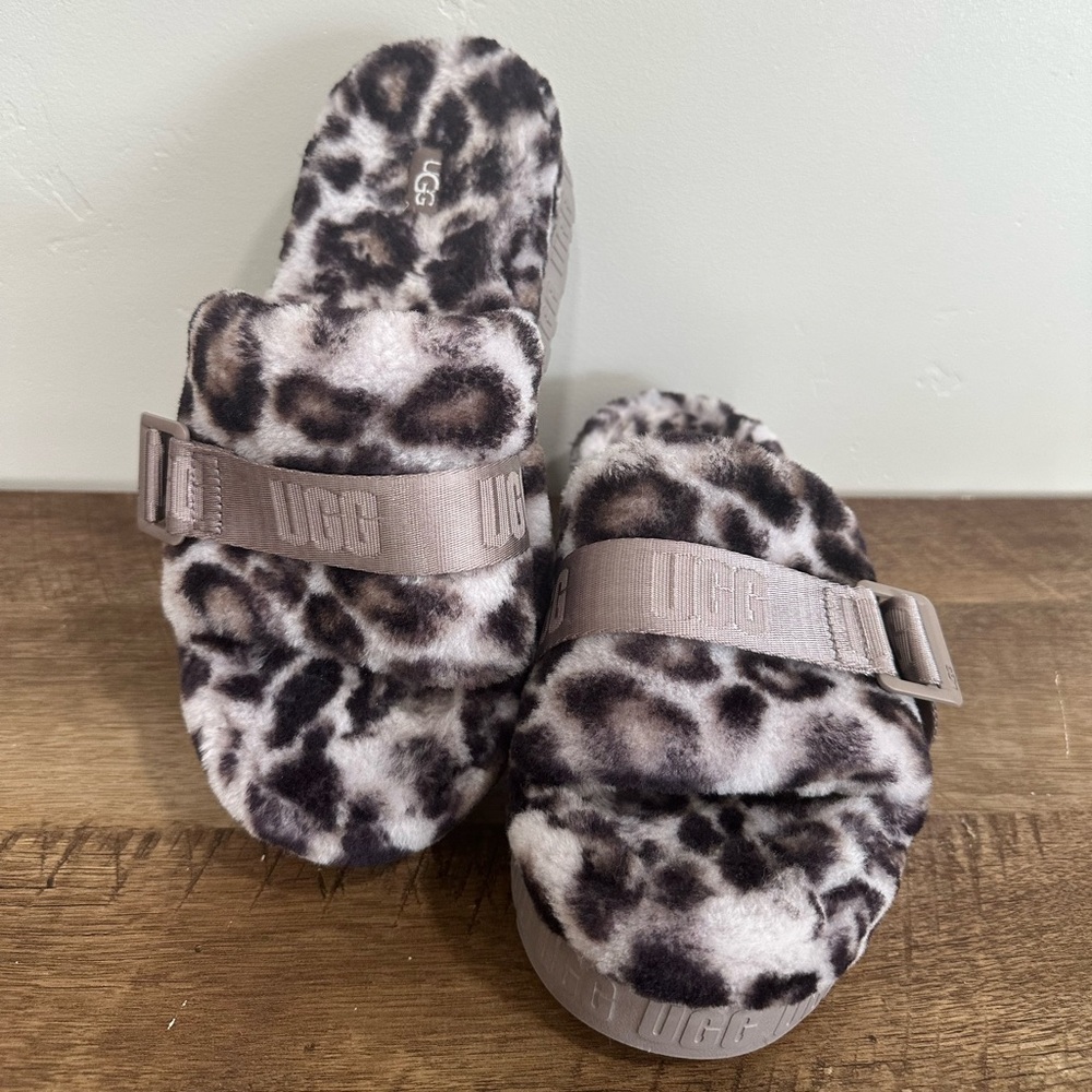 UGG Women's Fluffita Panther Print Slippers Slides Platform Sandals Size 8 - Picture 3 of 14